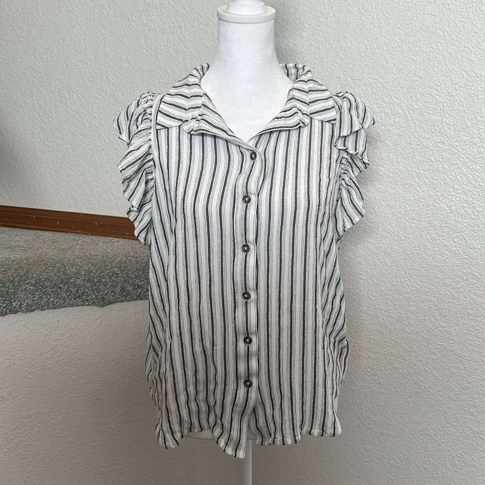 Anthropologie Maeve Short-Sleeve Striped Button Down Shirt (L)